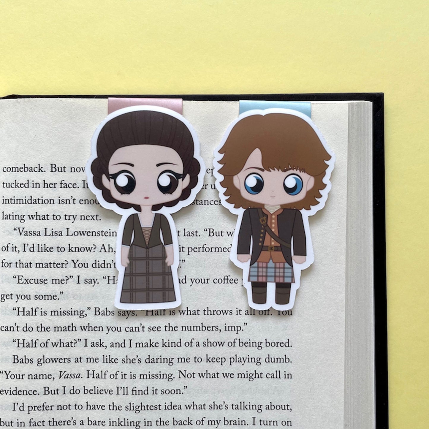 Claire and Jamie Fraser Magnetic Bookmark Set